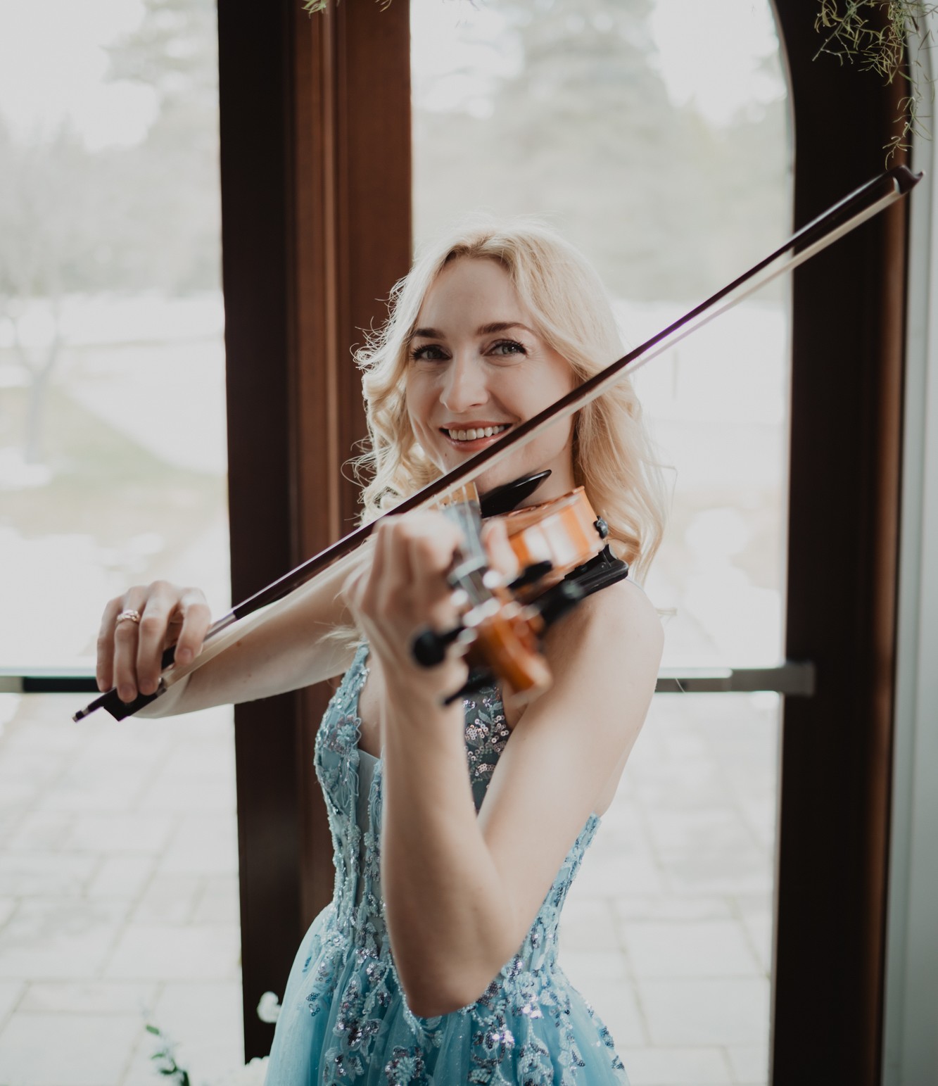 Anna Bobylyova - Professional Violinist